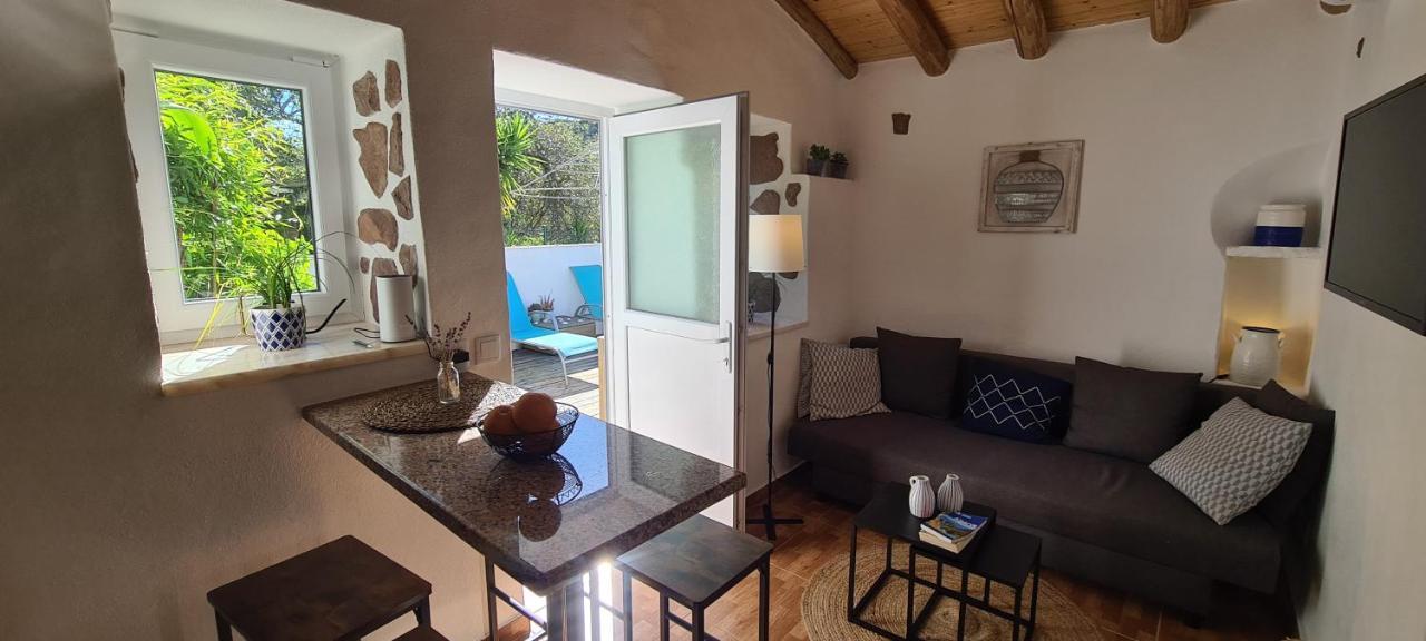 Beautiful House In Stunning Nature, 22 Minutes From Beaches, 5 Minutes To Lake, Air Condition Cool And Heat, And Very Fast Internet In All Rooms, Dishwasher, Washing Machine And Induction Cooking Silves Esterno foto